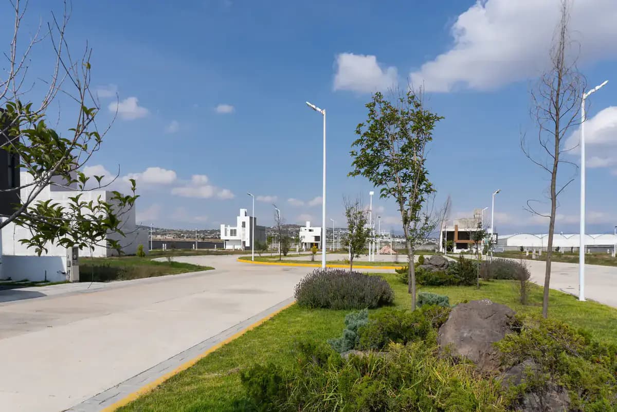 Calles amplias y urbanismo limpio